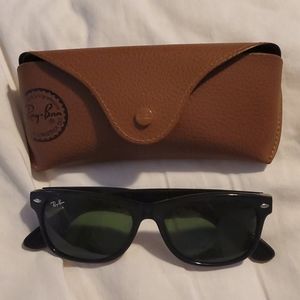 NEW Ray Ban Wayfarer Black Case
